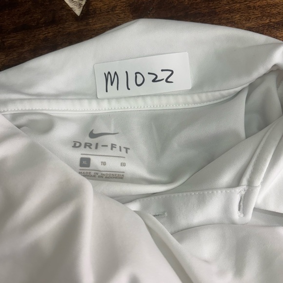 Nike Men's White Long Sleeve Shirt - Picture 8 of 8